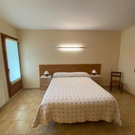 Apartmán La Badia Nova Sant Felíu de Pallarols Exteriér fotografie